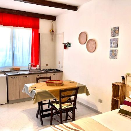 Due Passi Dal Tramonto Affittacamere 马尔萨拉 外观 照片